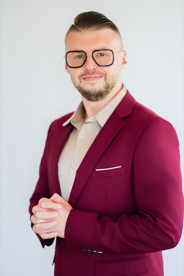Eugene Berezin, MA, Registered
          Hypnotherapist